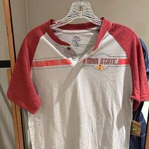 NWT Iowa State University Cyclones Henley Short Sleeve Shirt Size medium. Blend